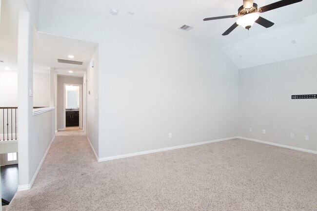 Building Photo - 14607 W Bekapark Ct