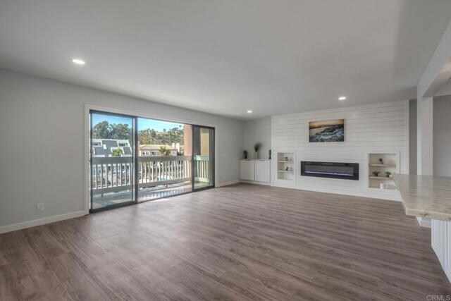 Building Photo - 4705 Marina Dr