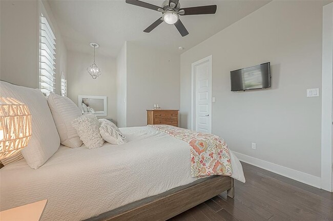 Building Photo - 30 Argosy Bend Pl