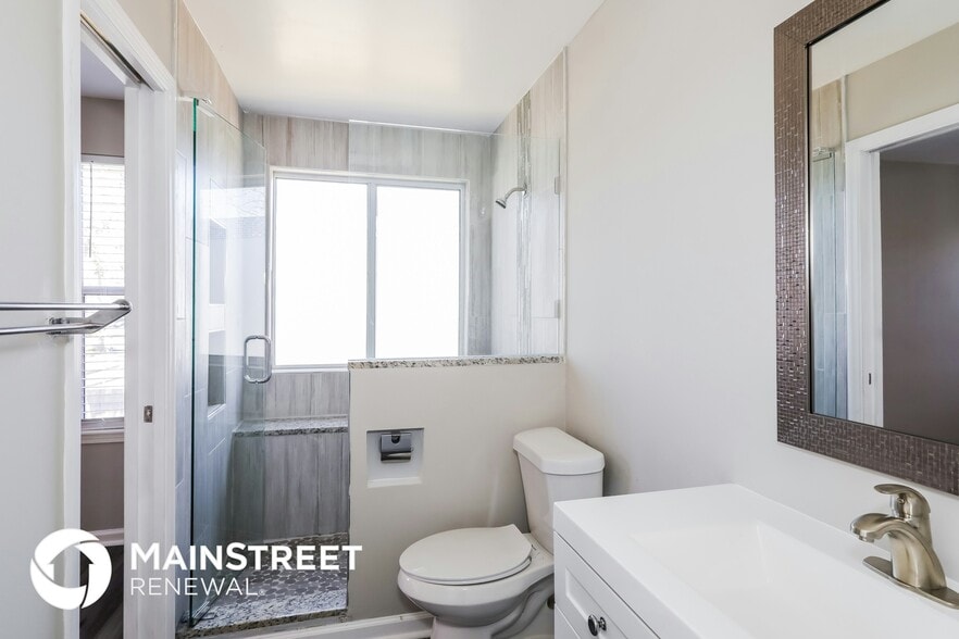 Building Photo - 561 Thomas Stone Ct