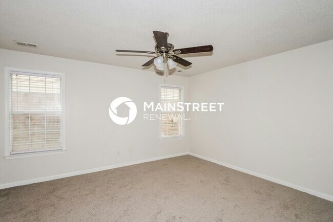Building Photo - 3 Bedroom Pet-Friendly Home in CORDOVA, TN with Main Street Renewal