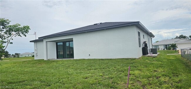 Building Photo - 402 NW 10th St