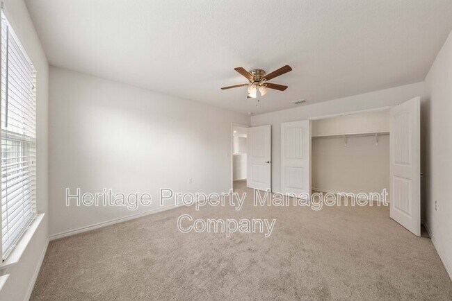 Building Photo - 7347 Bluebonnet Bay