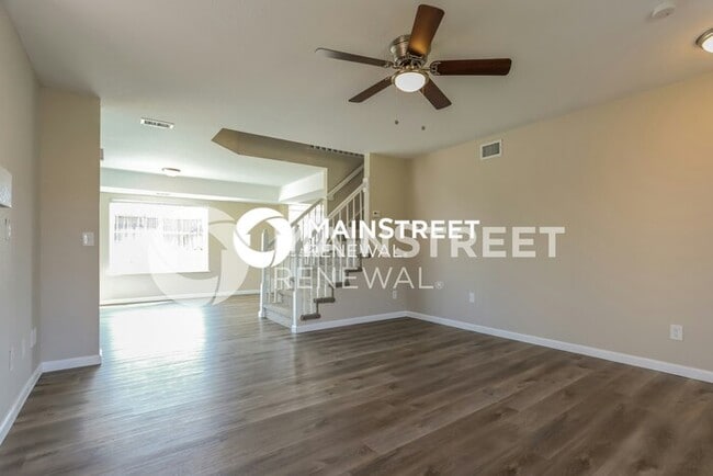Building Photo - 4 Bedroom Pet-Friendly Home in DENVER, CO ...