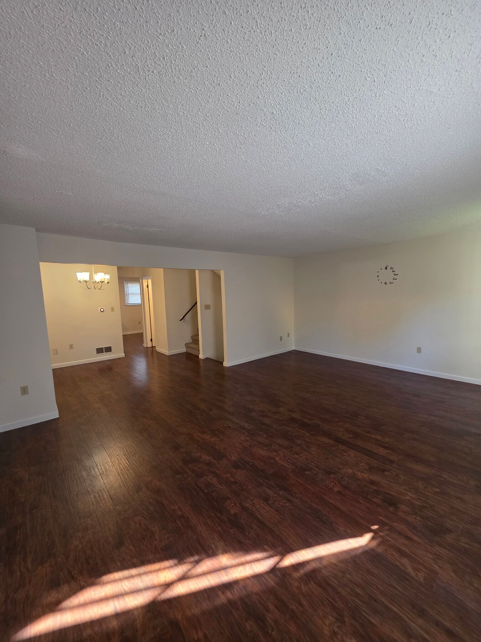 Building Photo - 8315 Countryside Ln