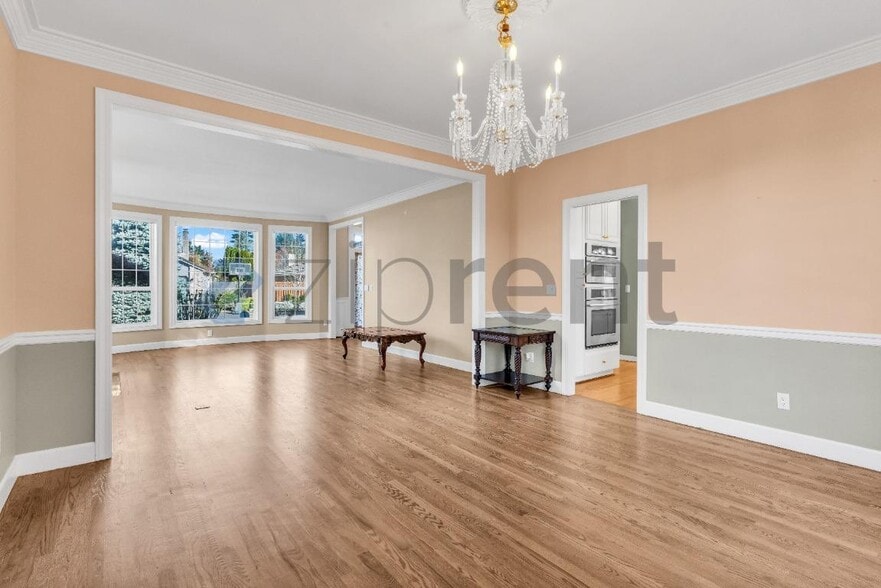 Building Photo - 17615 SE 35th St