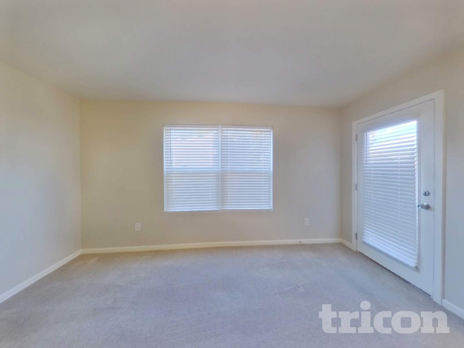 Building Photo - 117 Vermillian Dr