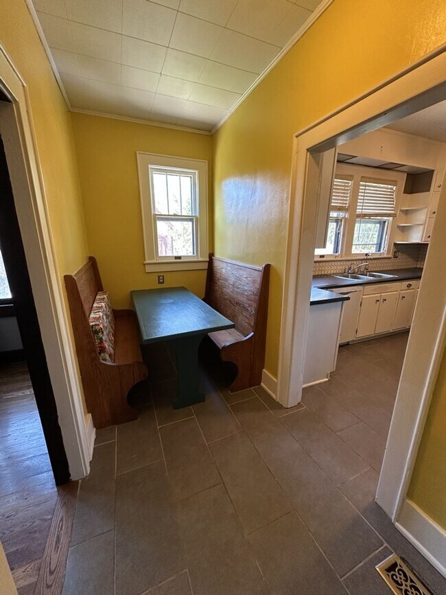 Building Photo - Charming 3BR Brainerd Home with Screened Porch