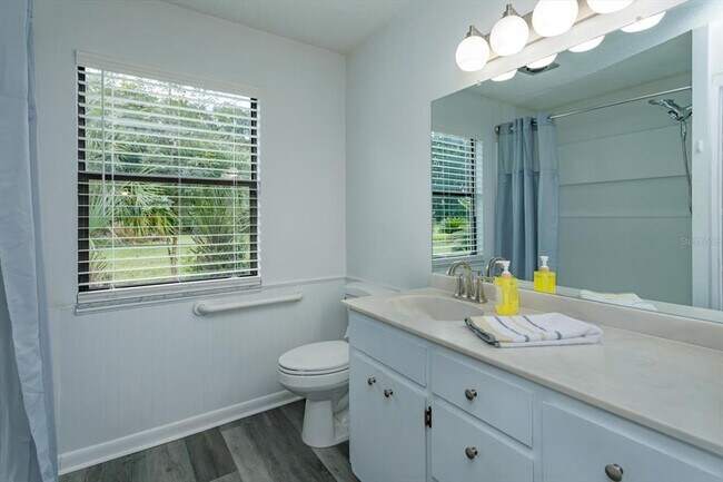 Building Photo - 8728 FL-33