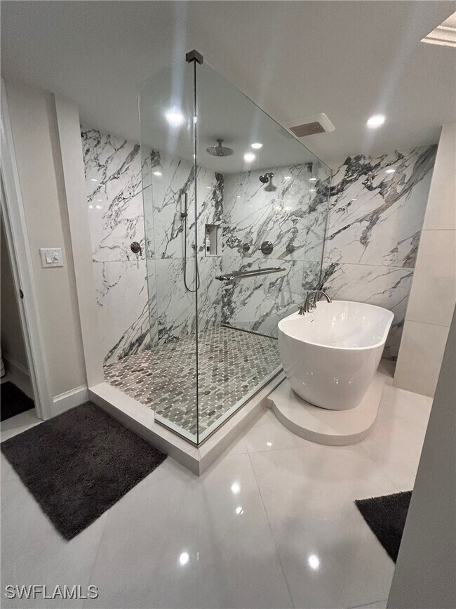 Building Photo - 4041 Gulf Shore Blvd N