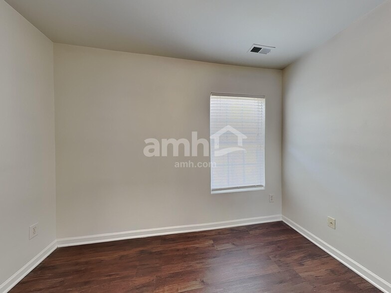 Building Photo - 6001 Ricker Rd