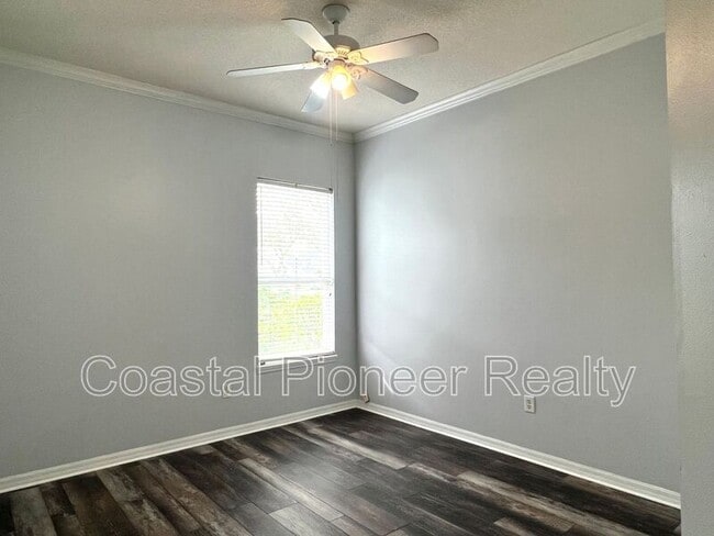 Building Photo - 18111 Sugar Brooke Dr
