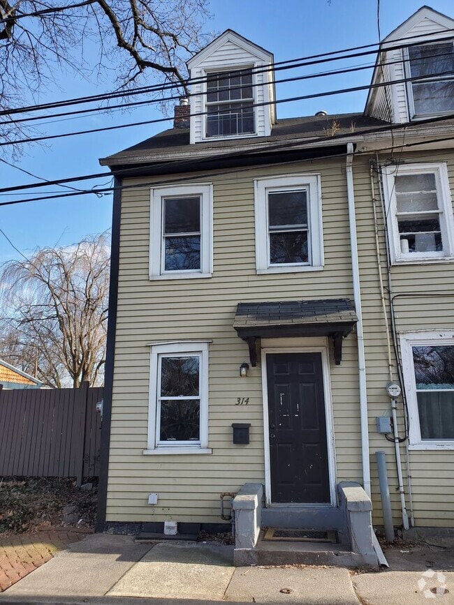 Building Photo - Cozy 2 Bedroom in Lancaster City