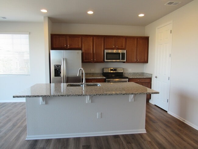 Building Photo - Corner lot home in Highly Desirable Reunion