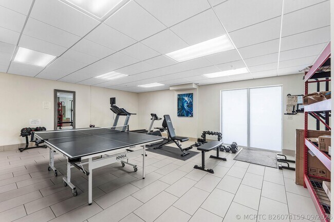 Building Photo - 3101 S Ocean Blvd