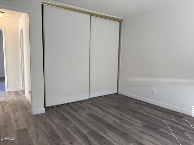 Building Photo - 832 E Garfield Ave