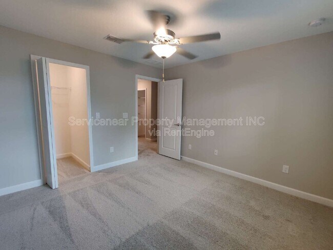 Building Photo - 23264 Willow Glen Way