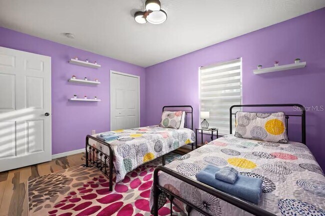 Building Photo - 3 Ryecroft Ln