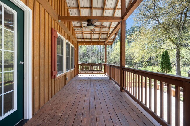 Building Photo - Fabulous Home near Silk Hope Chatham County - Cabin living close to Shakori