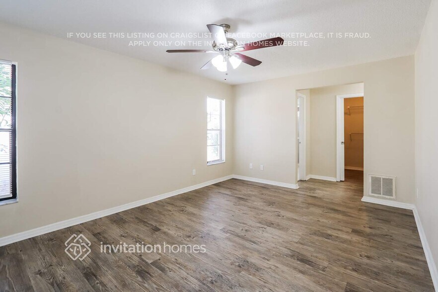Building Photo - 500 Hadley Dr