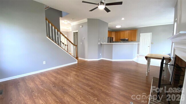 Building Photo - 127 Meadow Pond Ln