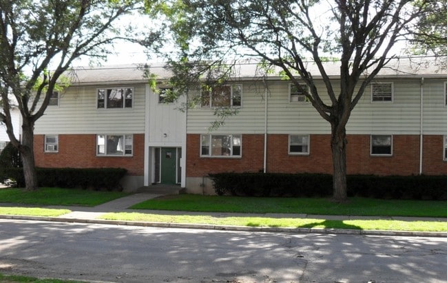 Primary Photo - Webster Court