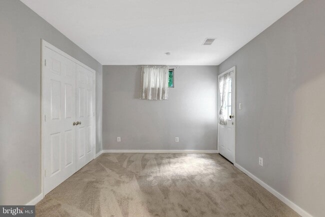Building Photo - 26161 Rachel Hill Dr