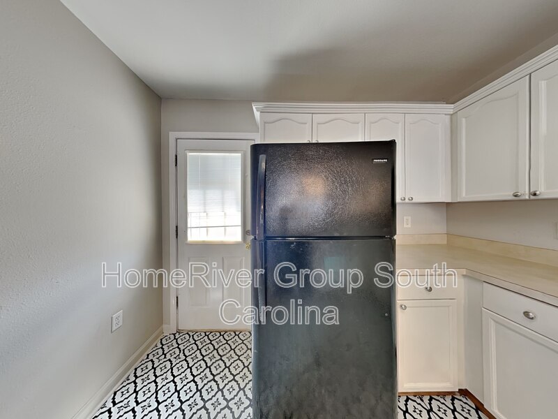Building Photo - 2153 Pavilion Ct