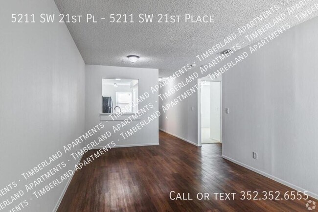 Building Photo - 5211 SW 21st Pl