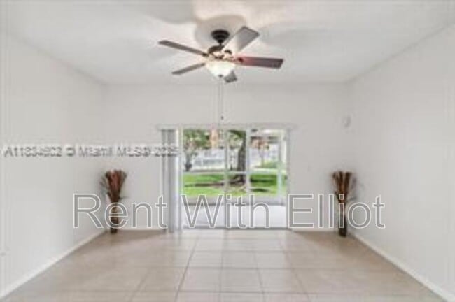 Building Photo - 6952 SW 39th St