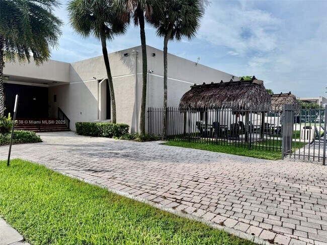 Building Photo - 8420 SW 133rd Avenue Rd