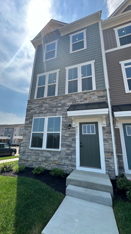 Building Photo - 4601 Abbotswell Pl