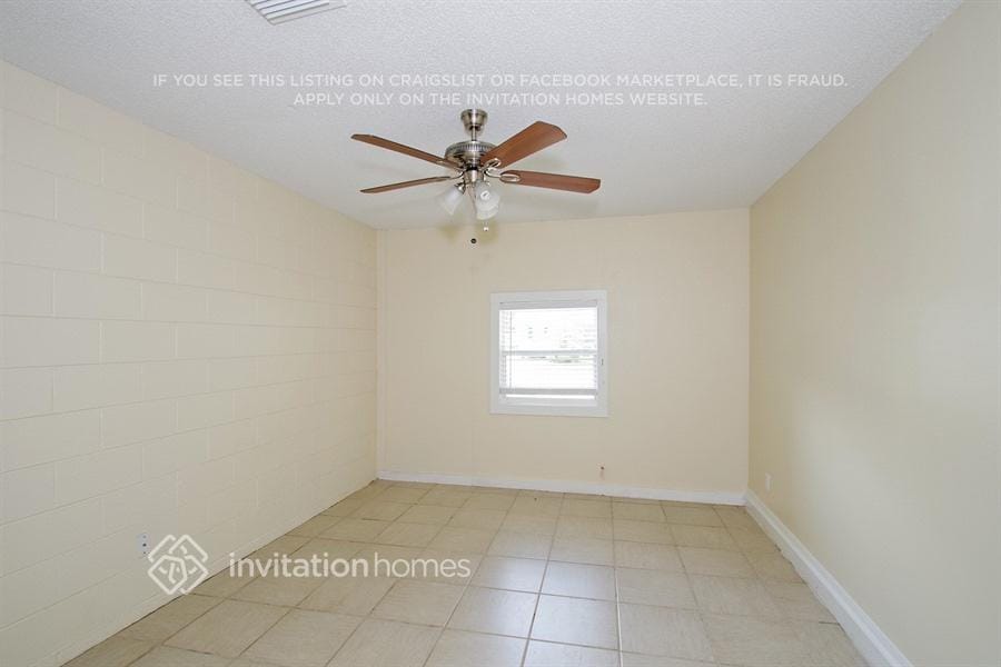 Building Photo - 320 San Lanta Cir