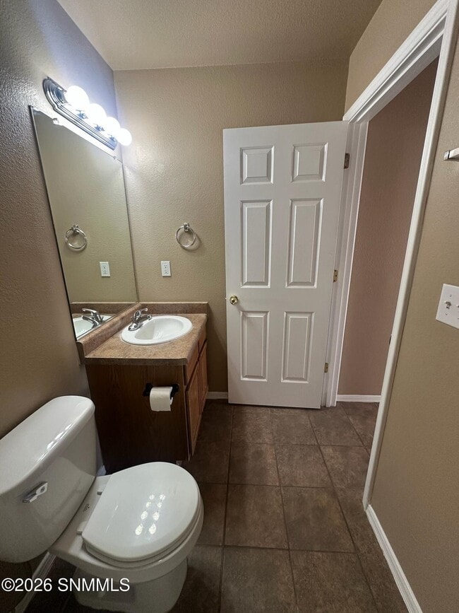 Building Photo - 1595 Carrillo Ct