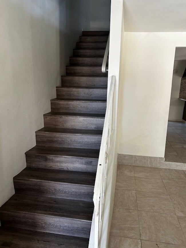 Building Photo - Single Family Home located in Southwest Ba...