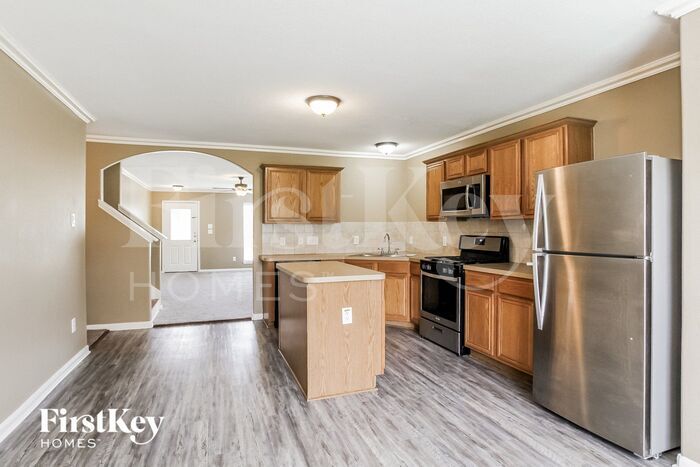 Building Photo - 2430 Pinpoint Dr