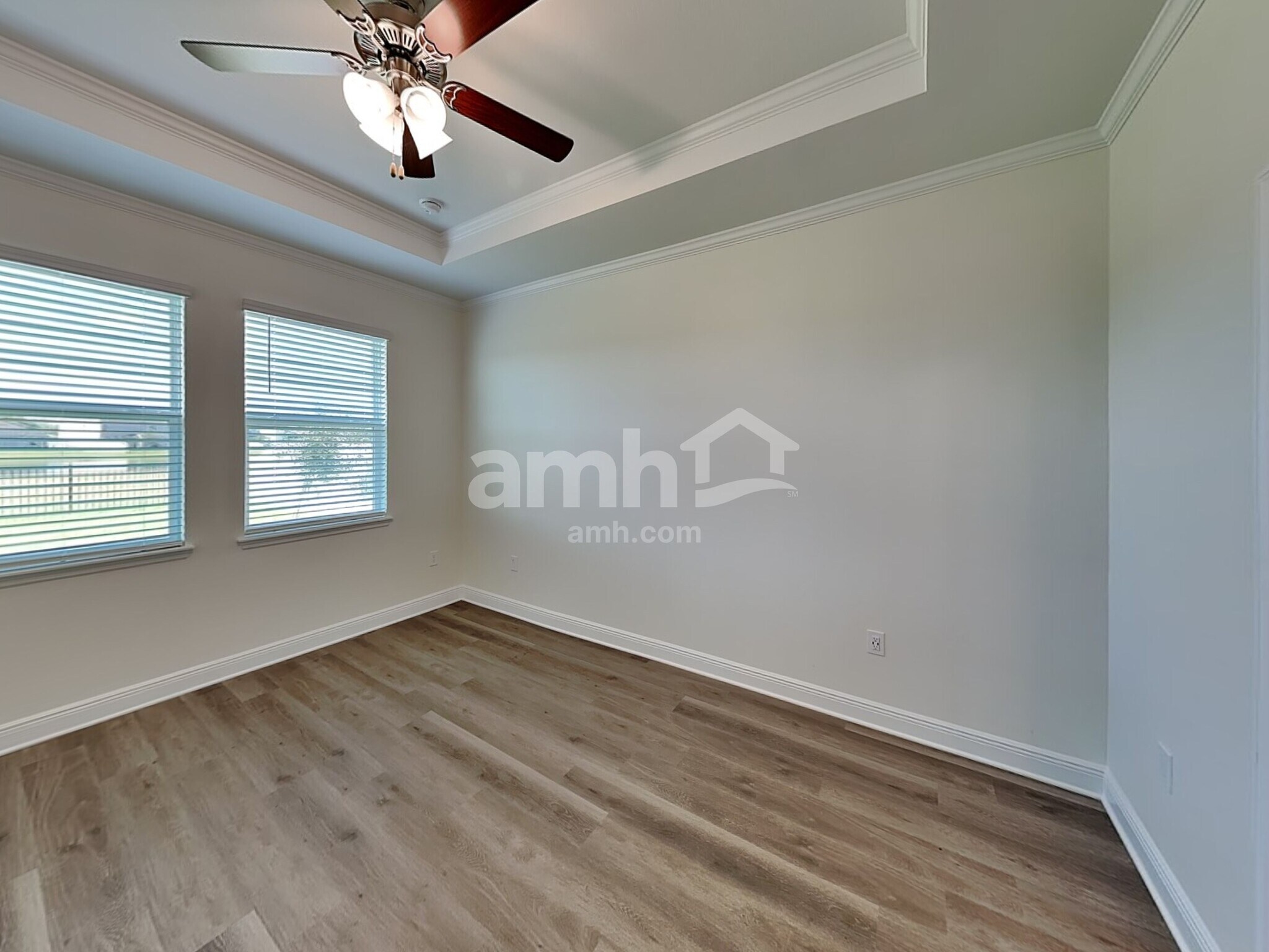 Building Photo - 1095 Heavenly Dr