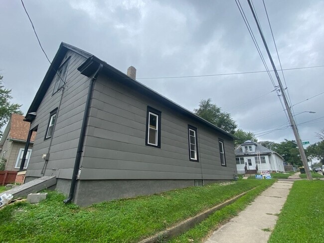 Building Photo - LEASE TO OWN $1,300 MO