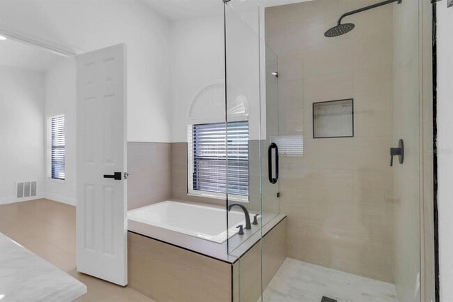 Building Photo - 2622 Liz Ln