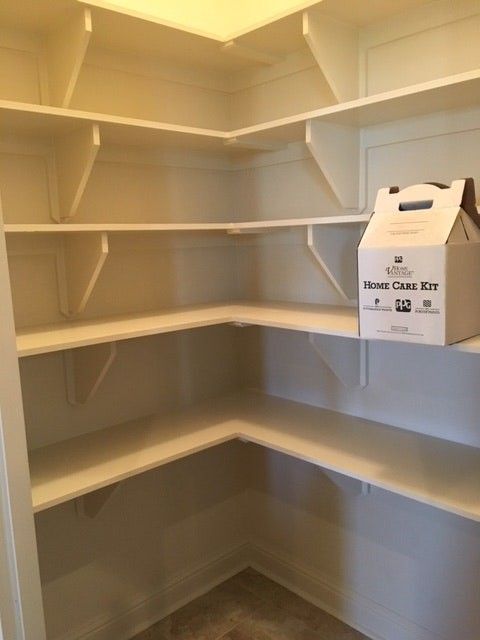 Walk-in pantry - 742 Red Pine Dr