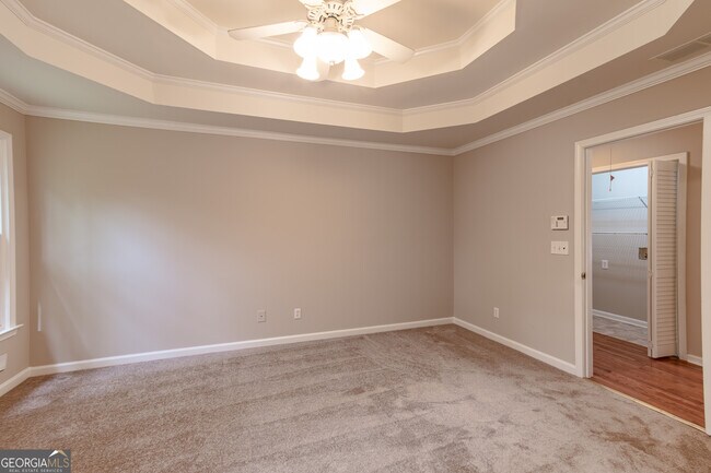 Building Photo - 705 Oxford Crest Ct NW