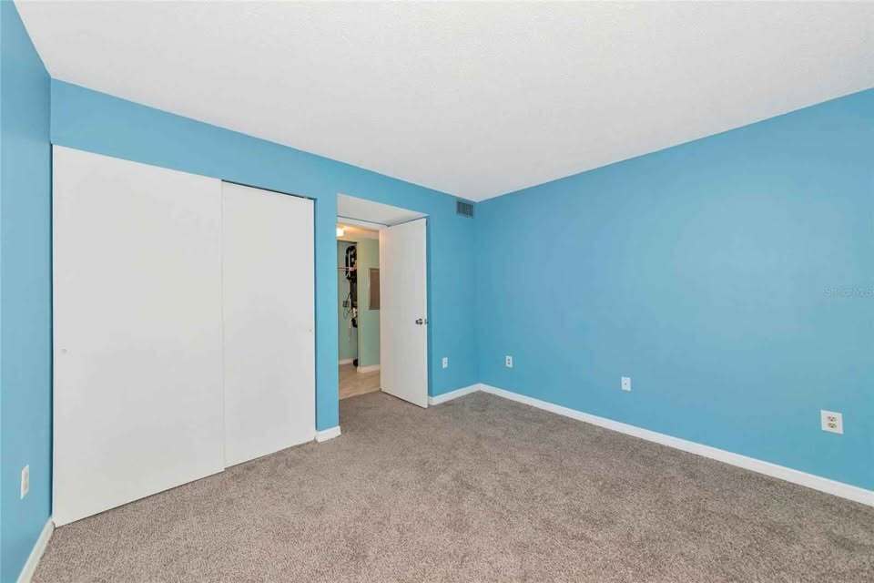 Building Photo - 3072 Lake Bayshore Dr