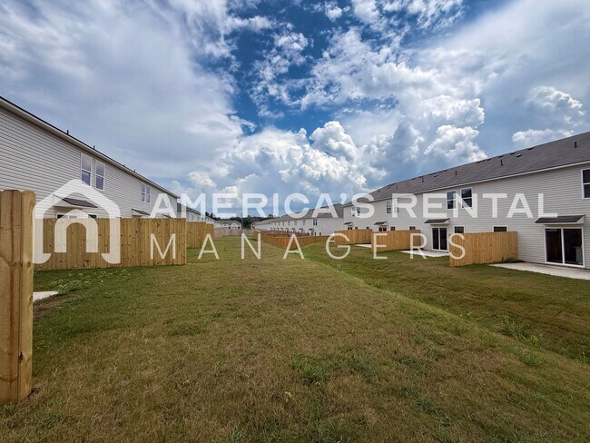 Building Photo - 12 River Grass Dr