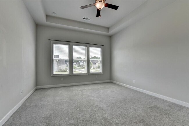 Building Photo - 3695 Andover St