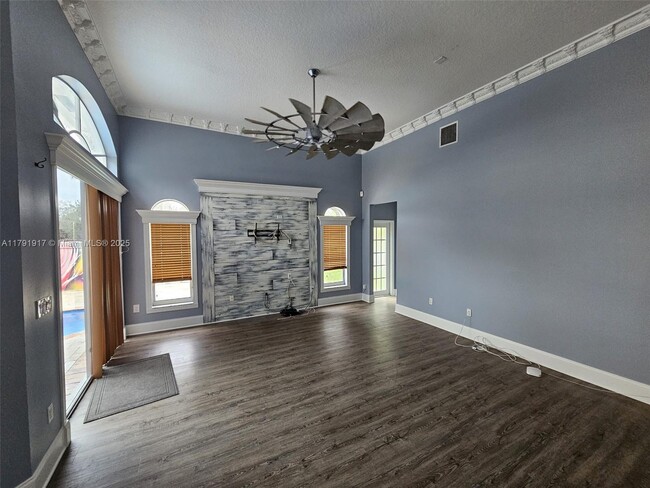 Building Photo - 13955 NW 22nd Ct
