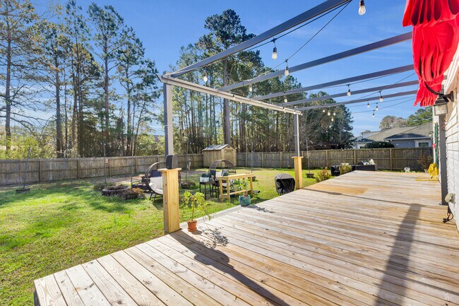 Building Photo - 371 Carolina Pines Blvd