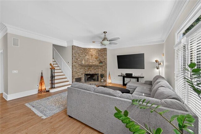 Building Photo - 1159 Thornwell Dr NE