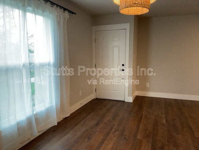 Building Photo - 625 Rivermont Rd