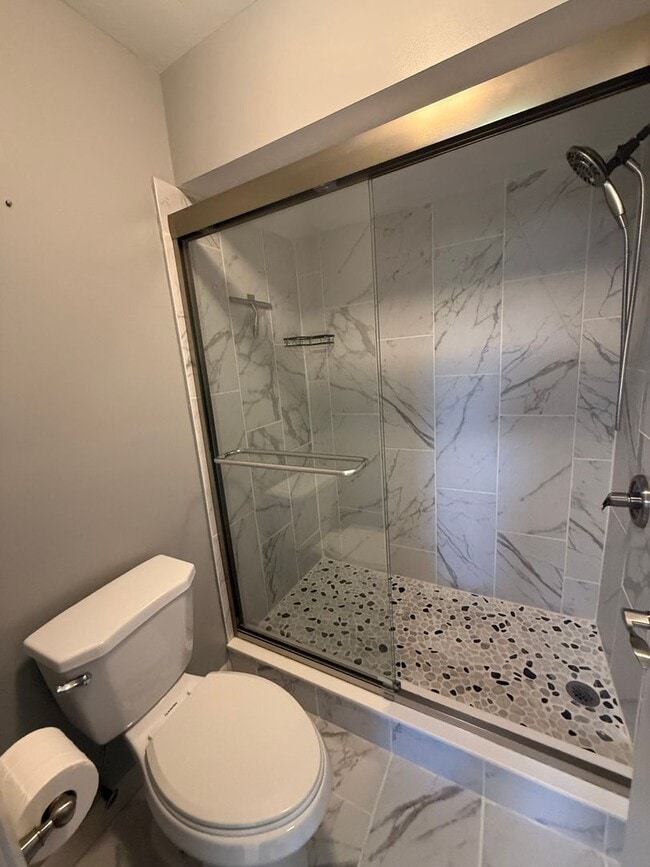 Building Photo - Classic Comfort in Rainbow Springs Country Club Estates