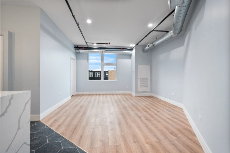 Building Photo - 9865 W Roosevelt Rd